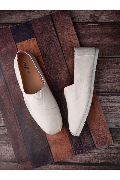 Styli Solid Canvas Espadrille