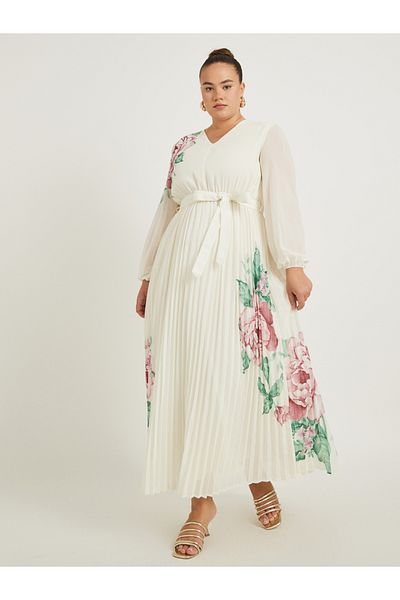 Styli Plus Size Floral Print Pleated A-Line Maxi Dress