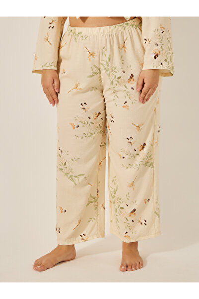Styli Plus Size Floral Print Shirt and Pyjama Pants Set with Scalloped Edge
