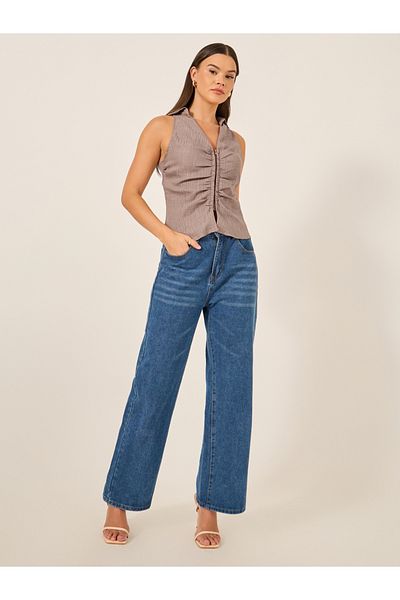 Styli Pinstriped Sleeveless Fitted Shirt with Hook and Eye Front