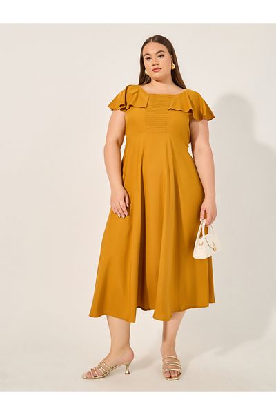 Styli Plus Size Solid Pintuck Detail A-Line Midi Dress