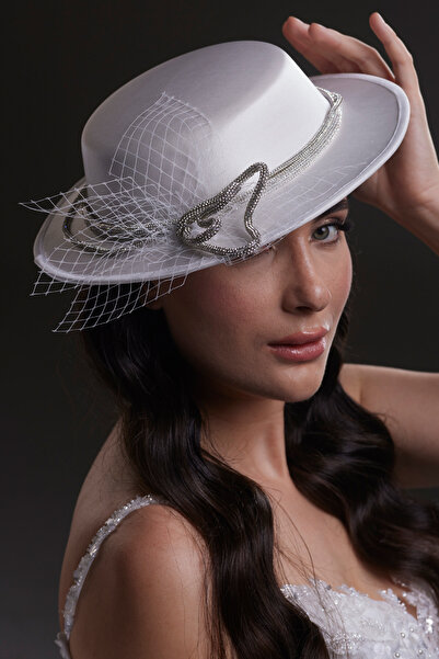 ESPEREST قبعة بيضاء ساحرة مع سلسلة كريستالية وفيونكة من التول