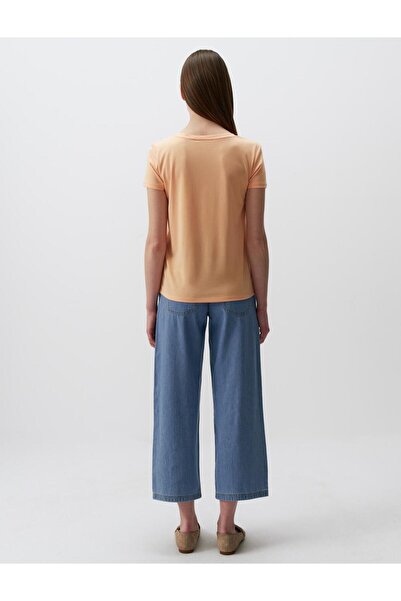 Jimmy Key Straight Cut V-Neck Short Sleeve Basic Knitted T-Shirt