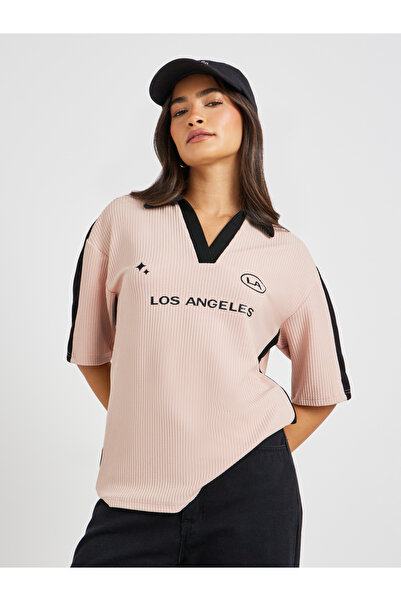 Styli تي شيرت كبير الحجم بأكمام قصيرة وياقة مطبوعة بشعار