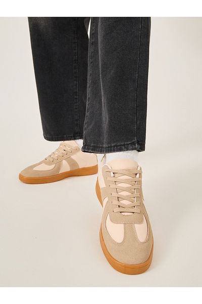 Styli Retro Sole Color Block Lace Up Sneakers