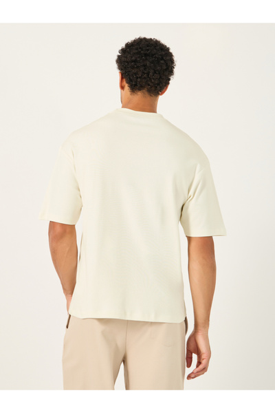 Styli Graphic Print Short Sleeves T-Shirt