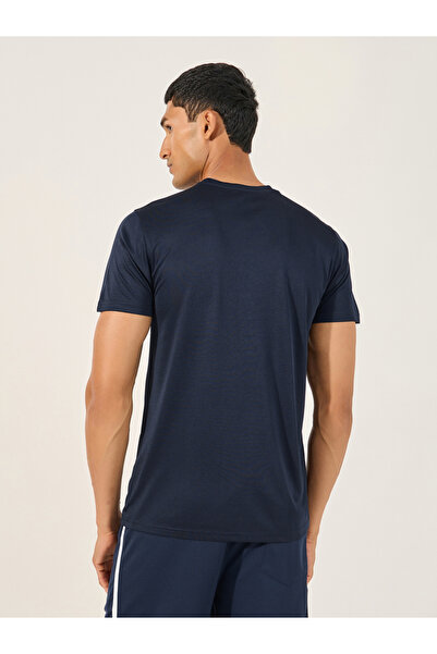 Styli تي شيرت جري بأكمام قصيرة وطبعة شعار