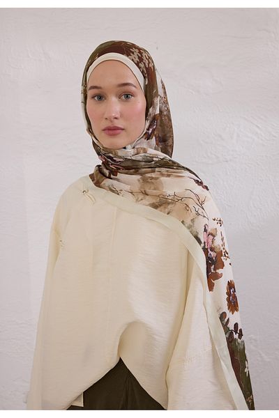 Fresh Ditsy Leaves Pattern Rami Shal Beige