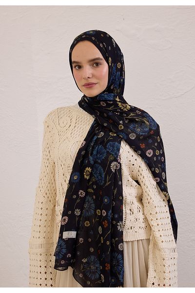Fresh Blooming Dahlia Pattern Ramie Shal Black
