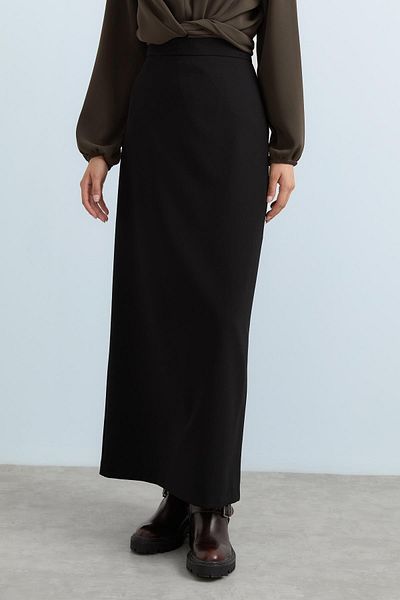 Nihan Black Pleated Pencil Skirt