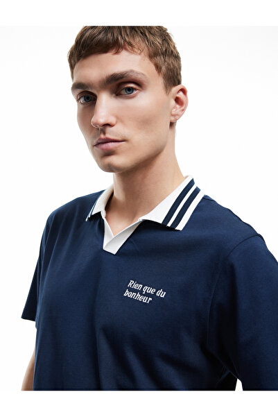 Koton Baumwoll-Kurzarm-T-Shirt mit Farbkontrast und bedrucktem Polo-Ausschnitt in regulärer Passform