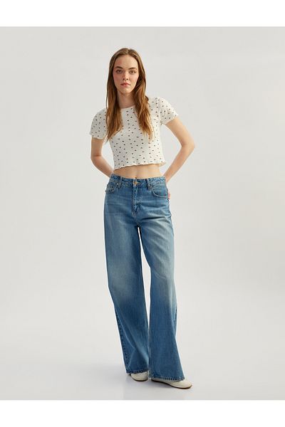 Koton ecru design Crop T-Shirt