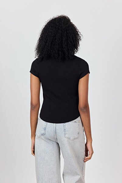 SHERIN Black V-Neck Short Sleeve Blouse