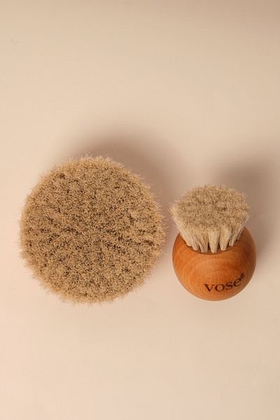 Vose Rounded White Body Brush and White Ball Facial Brush Set
