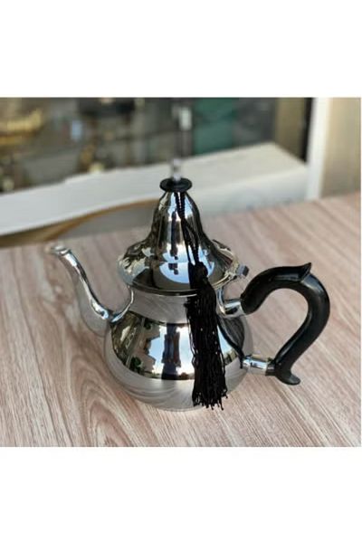 ALSAIF Plain Moroccan Meknes brass kettle with comfortable handle and fine pouring spout