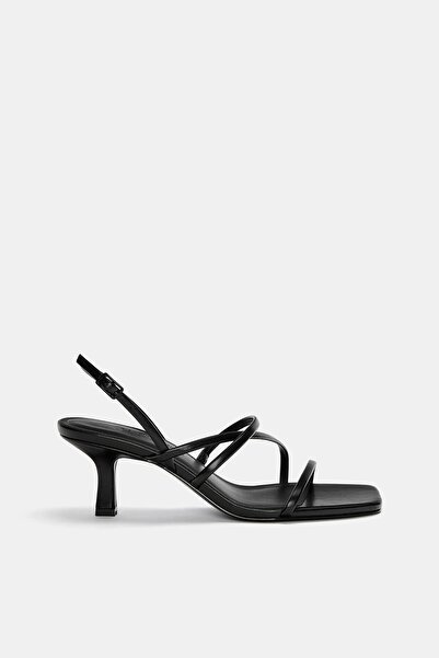 Pull & Bear Bantlı topuklu sandalet