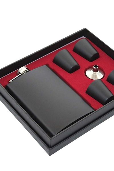 BiTon Toptan Black Steel Flask Gift Set Drink Bottle in Special Box with 4 Shot Glasses
