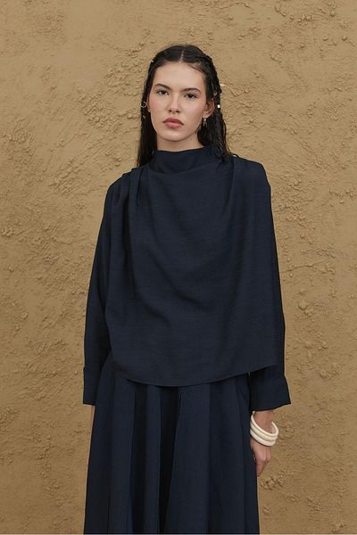 Fahhar Blouse with Flounce Collar Navy Blue