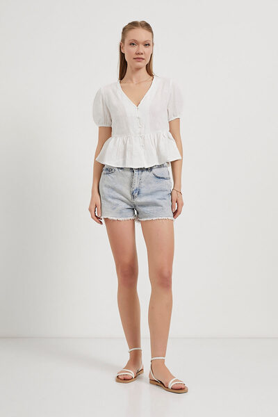 Arma Life Γυναικεία Κεντητή Κοντή Μουσελίνα Λευκή Μπλούζα με Κουμπιά