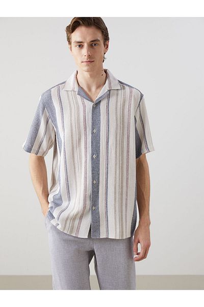 LC Waikiki Ανδρικό πουκάμισο LCW Vision Navy Blue Regular Fit με κοντό μανίκι S5FB81Z8NVY25