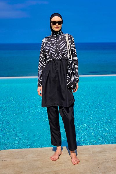 A Andalus Black Hijab Swimsuit 4 Piece Suit with Bag, Water Repellent R2509