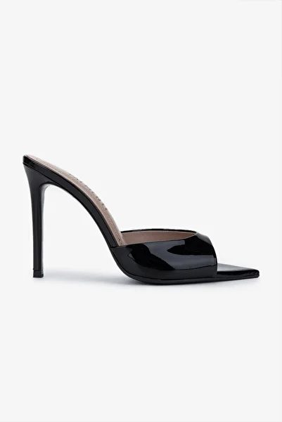 Valmenti Women's Black Patent Leather Heeled Slippers