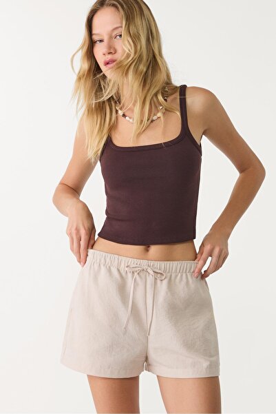 Stradivarius Elastik belli, dökümlü şort