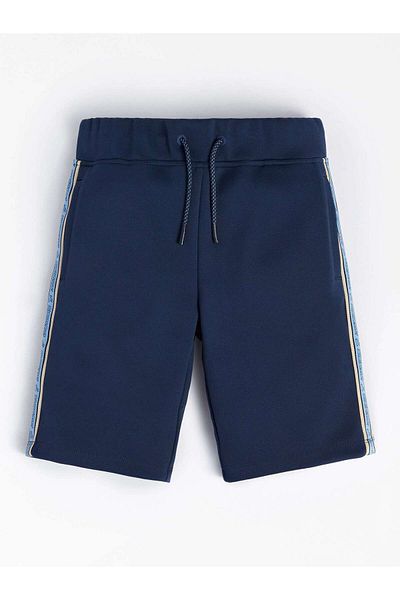 Guess Pantaloni scurți Active Baby Relax Fit