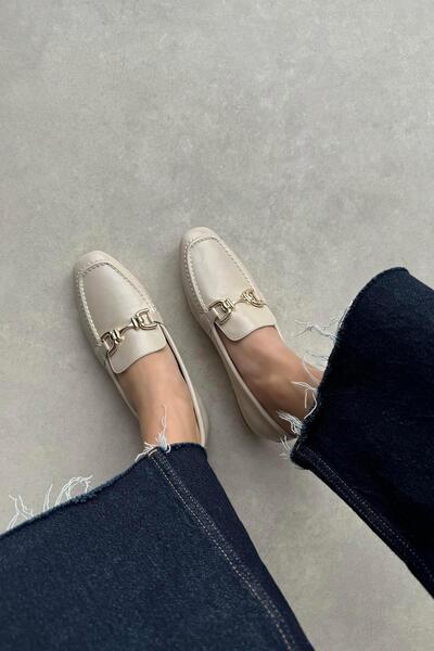 Stilbagshoes حذاء تيلدا بوكس ​​لوفر للنساء باللون البيج