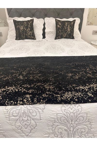 Becenhouse Bed Runner Set Double Gold Black Patterned 1 Bed Runner & 2 Throw Pillows for Home and Hotels