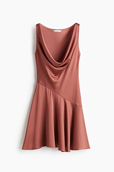 H&M Degaje Yaka Elbise