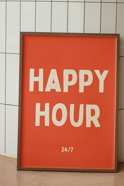 Taranist Χάρτινη αφίσα -Happy Hour Red Decor