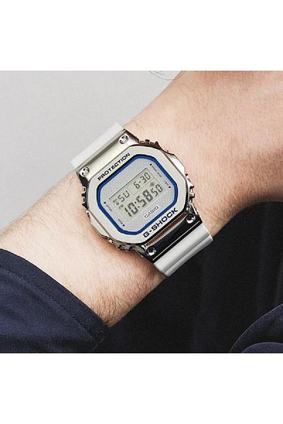 Casio Casio G-Shock watch, The Origin GM-S5600LC-7ER