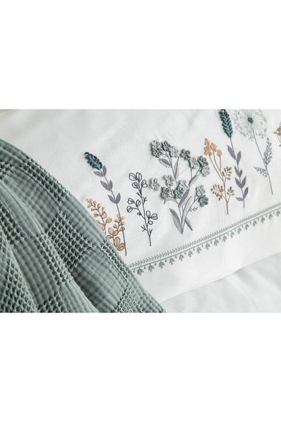 Dantela Veria Embroidered Handmade Duvet Cover Set & Pique Set - Mint