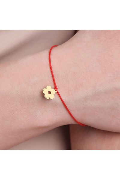 MOHI Fine Jewellery Adjustable red cord bracelet with hanging flower pendant, 14k gold