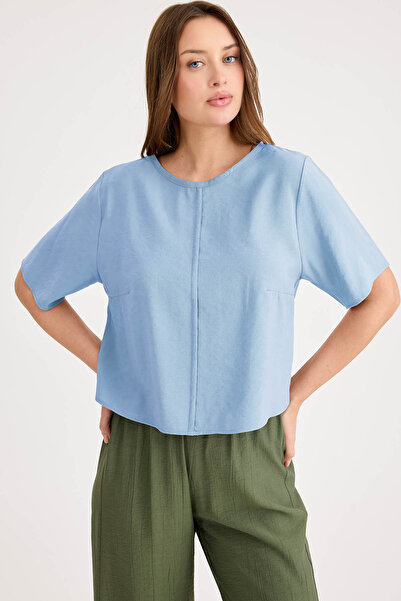 Vitrin Round Neck Short Sleeve Crop Blouse
