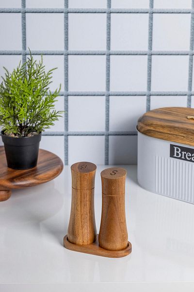 FH finehome Volleyball Acacia Salt and Pepper Shaker
