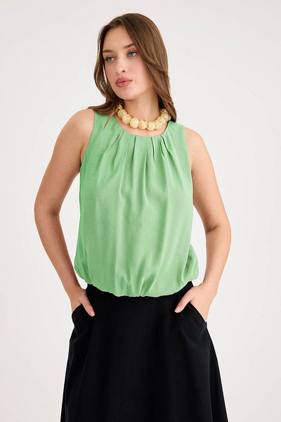 Vitrin Pleated Front Zero Sleeve Skirt Hem Elastic Blouse