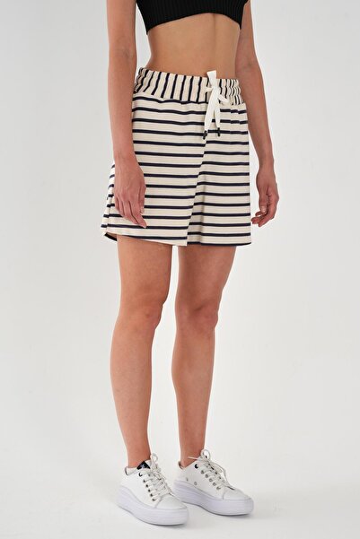 ALEXANDERGARDI Plus Size Striped Shorts