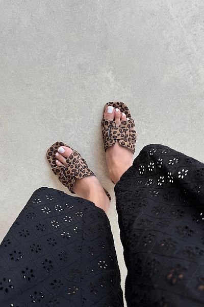 STRASWANS Huxx Women's Single Strap Daily Leather Slippers Leopard