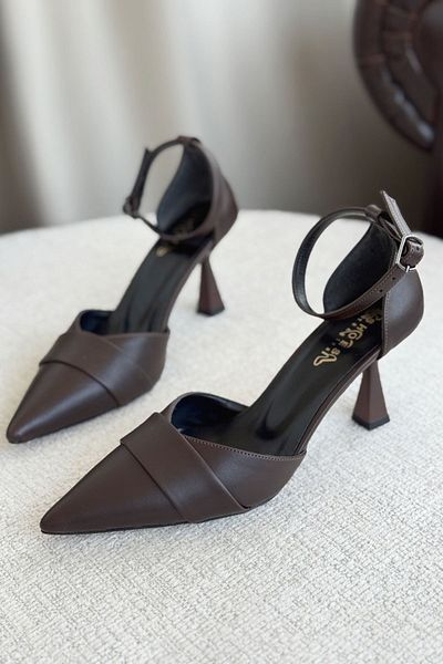 GOFFSHOES Дамски обувки Mikey на тънък ток - кафяви, от кожа