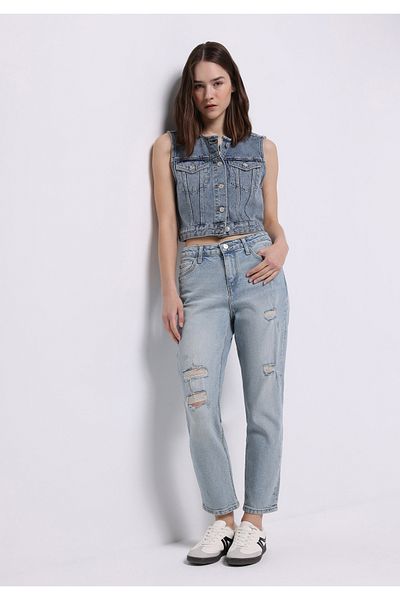 Colin's Mom Fit High Waist Narrow Leg Women's Light Indigo Jean Trousers