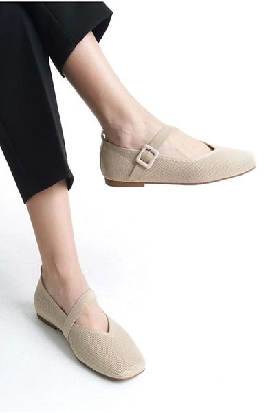 KOCAMANLAR Feles Blunt Toe Belt Detailed Women's Ballerina Shoes Beige