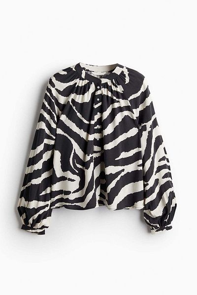 H&M Balloon-sleeved blouse