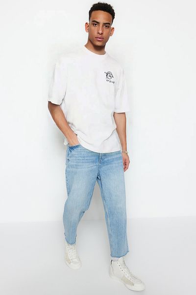 Trendyol Collection Βαμβακερό μπλουζάκι με μοτίβο Far East Ecru Oversize - TMNSS23TS00170