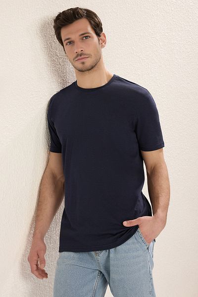 Trendyol Collection Sötétkék rövid ujjú, nyakú póló - normál szabású TMNSS22TS0271