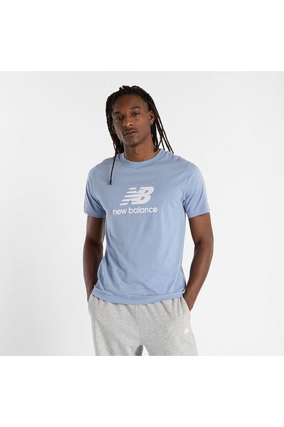 New Balance Sport essentials logo t-shirt
