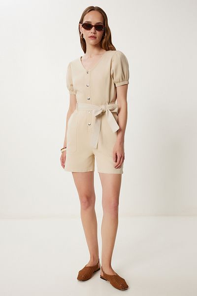 Happiness İstanbul Cremefarbener Mini-Gabardine-Overall für Damen mit Gürtel WF00112
