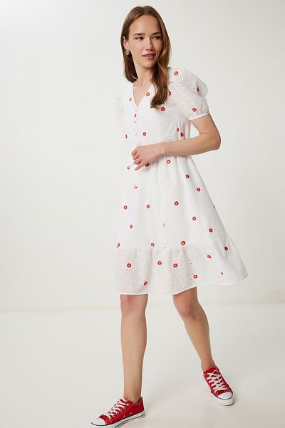 Happiness İstanbul Women's Ecru Red Scalloped Floral Embroidered Summer Dress Tp00060