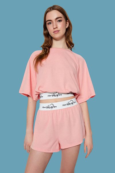 Trendyol Collection Βαμβακερό ανοιχτό ροζ σύνθημα ελαστικό σορτς πιτζάμες - THMSS23PT00154